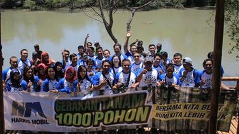 Lindungi Ozon, Harris Mobil Tanam 1000 Pohon