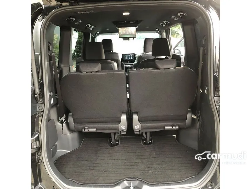 2025 Toyota Voxy (Premium Color) MPV