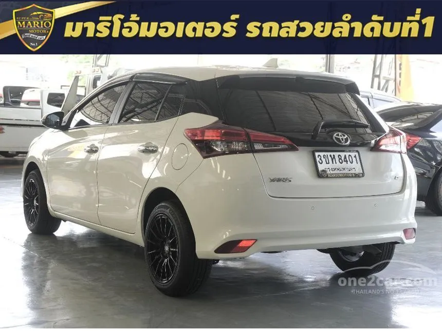 2017 Toyota YARIS G Hatchback