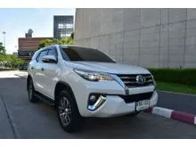 2015 Toyota FORTUNER 2.8 (ปี 15-25) V SUV
