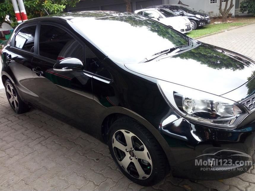 Gambar Mobil Kia  Rio  2014 Galeri Mobil