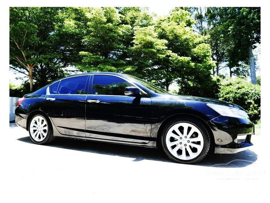 2013 Honda ACCORD TECH Sedan