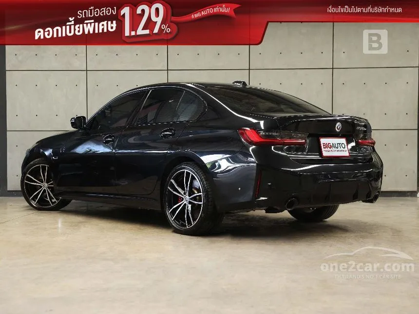 2023 BMW 330e M Sport Sedan
