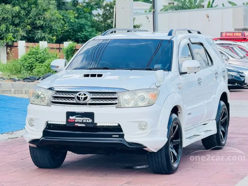 2010 Toyota FORTUNER V SUV
