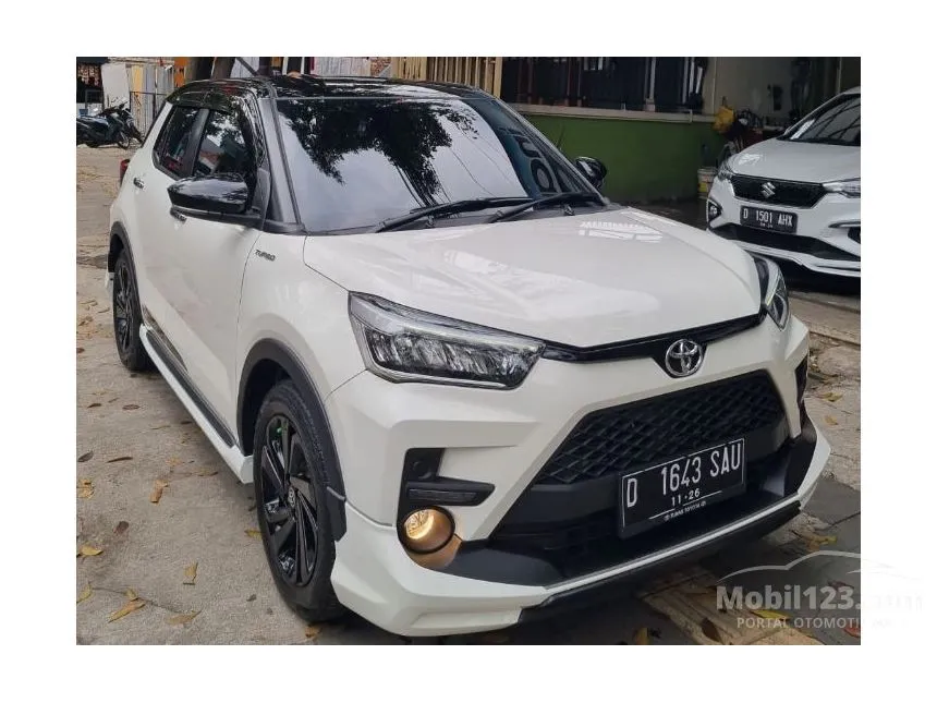 Jual Mobil Toyota Raize 2021 GR Sport 1.0 di Jawa Barat Automatic Wagon Putih Rp 239.000.000