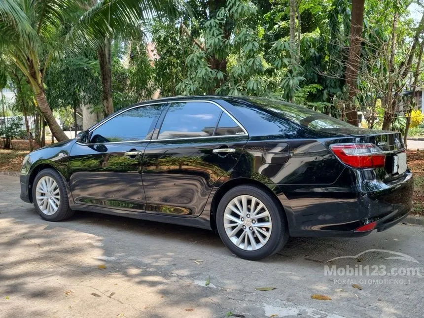 Jual Mobil Toyota Camry 2015 V 2.5 di Banten Automatic Sedan Hitam Rp 230.000.000