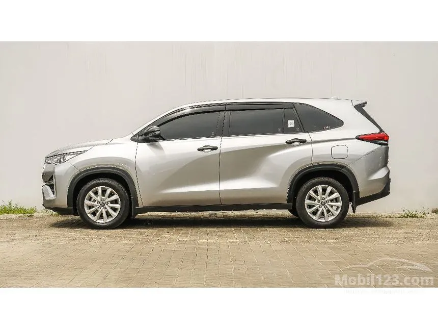 2023 Toyota Kijang Innova Zenix V (Premium Color) MPV