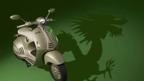 Harga Vespa 946 Dragon di Indonesia Lebih Mahal dari Toyota Agya GR Sport