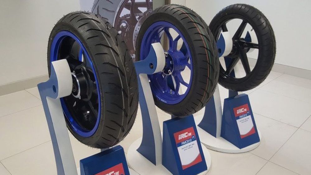 IRC Segera Jual Ban CBR250RR dan R25 untuk Balap u0026 Harian