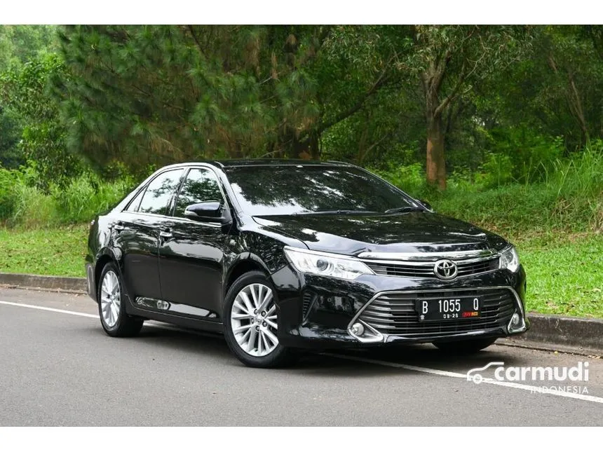 Jual Mobil Toyota Camry 2016 V 2.5 di Banten Automatic Sedan Hitam Rp 213.000.000