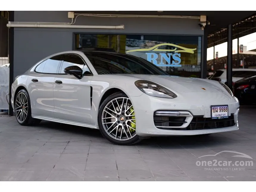 2022 Porsche PANAMERA 4 E-Hybrid Sedan