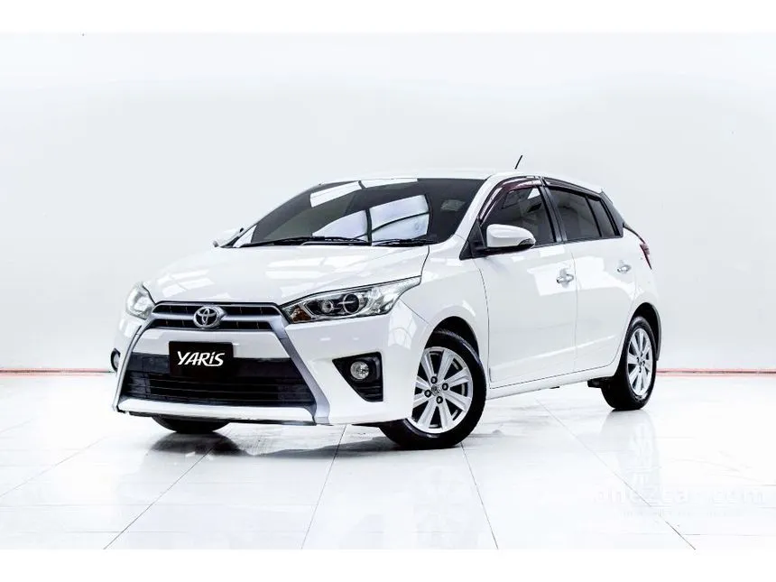2014 Toyota YARIS G Hatchback