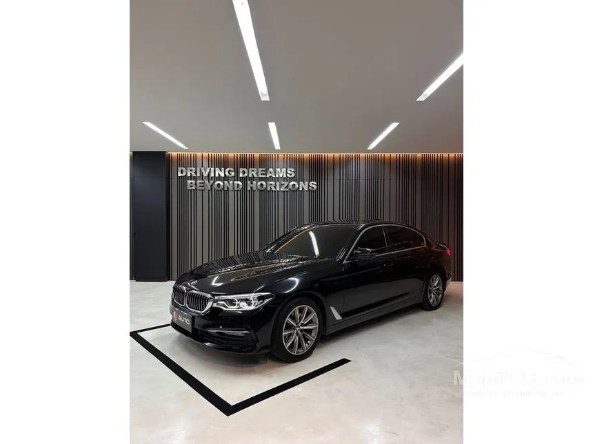 Jual Mobil BMW 520i 2019 Luxury 2.0 di DKI Jakarta Automatic Sedan Hitam Rp 595.000.000