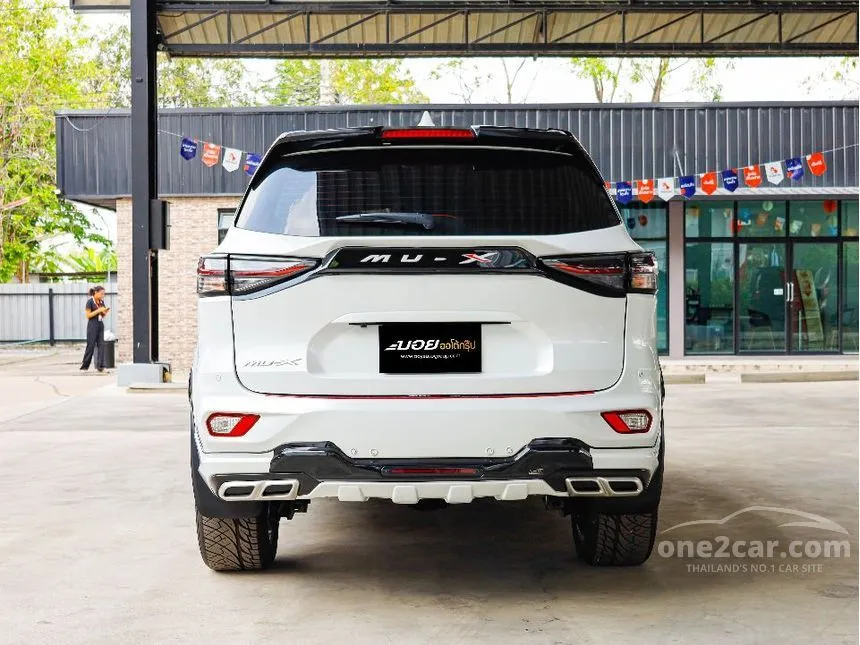 2023 Isuzu MU-X Phantom Collection Ultimate SUV