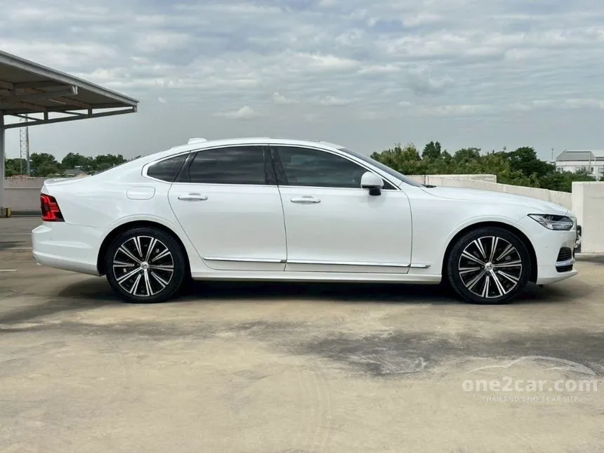 2021 Volvo S90 Recharge T8 Inscription Sedan