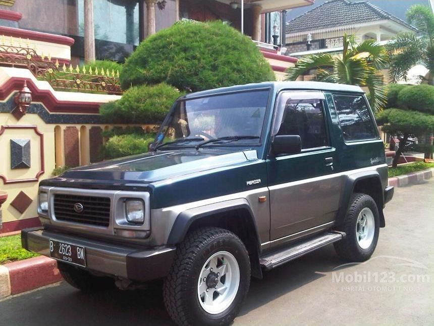 Download Gambar Mobil Feroza  1995