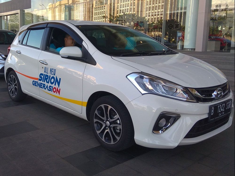 Test Drive Daihatsu Sirion 2018, Pengubahan Menggiurkan Sang ‘Anak Bawang’