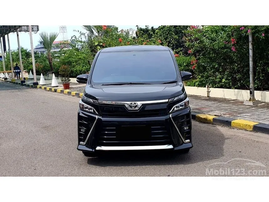 2019 Toyota Voxy Wagon