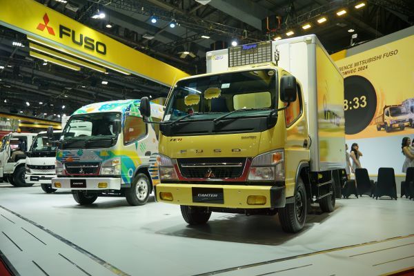 Penjualan Mitsubishi Fuso Tetap Dominasi Pasar Kendaraan Niaga di Indonesia
