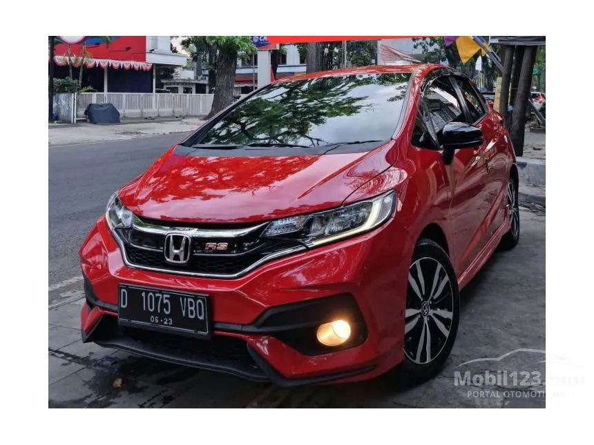Jual Mobil Honda Jazz 2018 RS 1.5 di Jawa Barat Automatic Hatchback Merah Rp 260.000.000