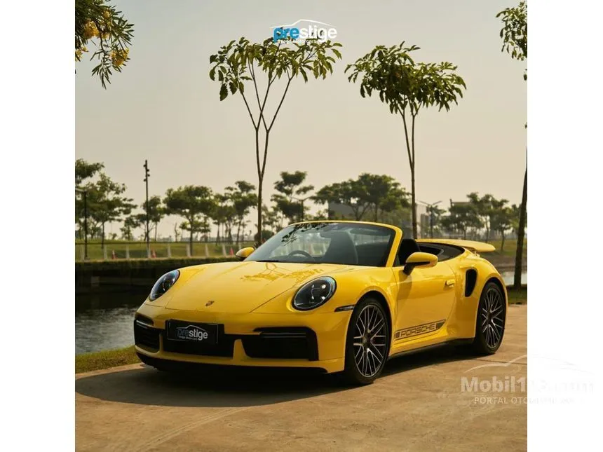 Jual Mobil Porsche 911 2022 Turbo S 3.7 di DKI Jakarta Automatic Cabriolet Kuning Rp 8.300.000.000