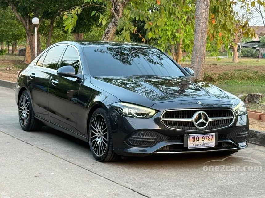 2022 Mercedes-Benz C220 d Avantgarde Sedan