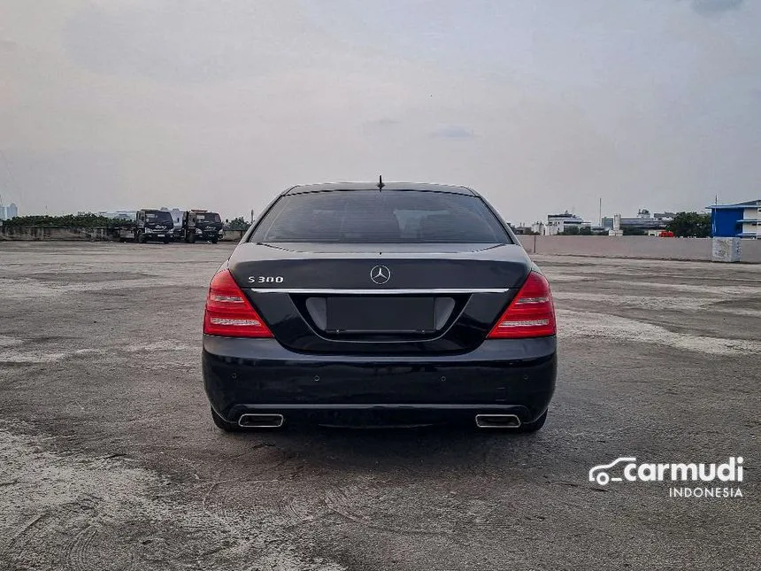 2011 Mercedes-Benz S300L Solitaire Sedan