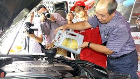 Mau Ganti Oli & Servis Ringan? Ke Bright OilMart Oil Center Saja