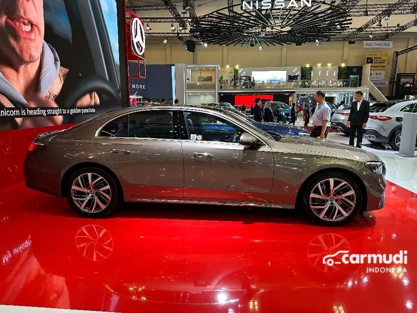 2025 Mercedes-Benz E200 Exclusive Line Sedan