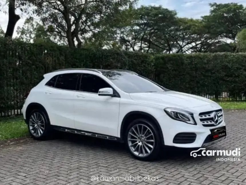 2020 Mercedes-Benz GLA200 AMG Line SUV