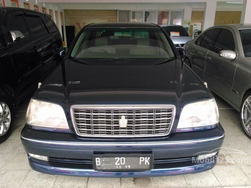 Jual Mobil Toyota Crown  2003 Royal Saloon 3 0 di DKI 