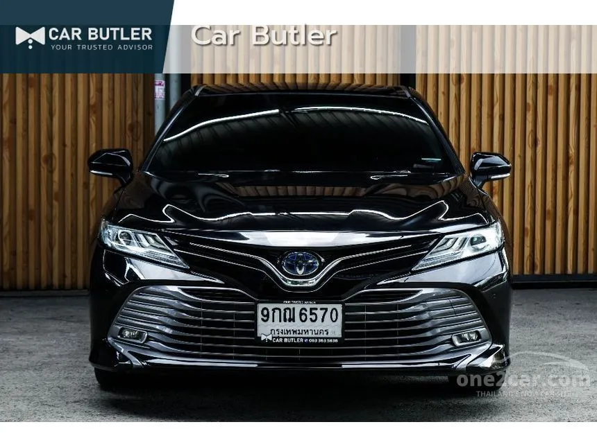 2019 Toyota CAMRY Hybrid Premium Sedan