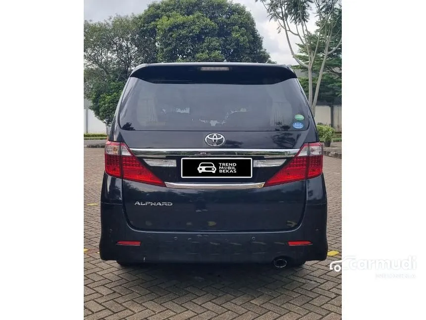 2013 Toyota Alphard S MPV