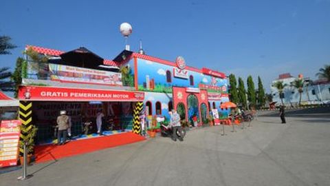 Posko Bale Santai Honda 2015 untuk Pemudik