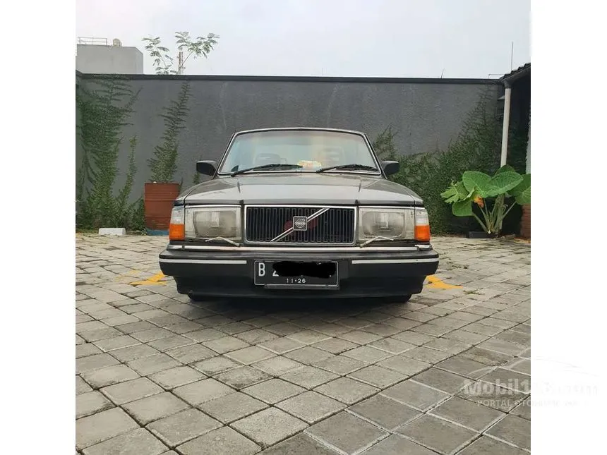 1987 Volvo 240 GL Sedan