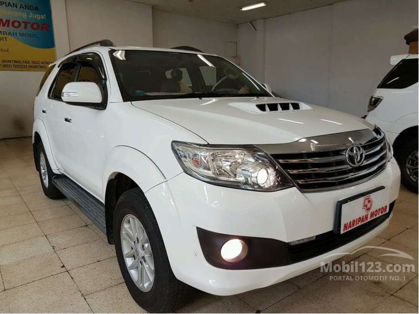  Jual  Mobil  Toyota Fortuner  2014 G 2 5 di Jawa Barat 