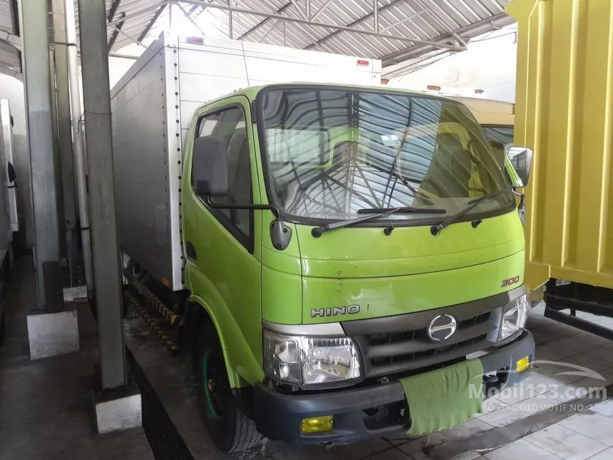 2019 Hino Dutro 110 LD Truck