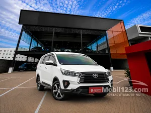 2021 Toyota Kijang Innova 2.4 Venturer MPV