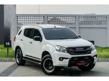 2015 Isuzu MU-X 2.5 SUV Diesel Solar MUX AT Matic 2015 Putih Mutiara.