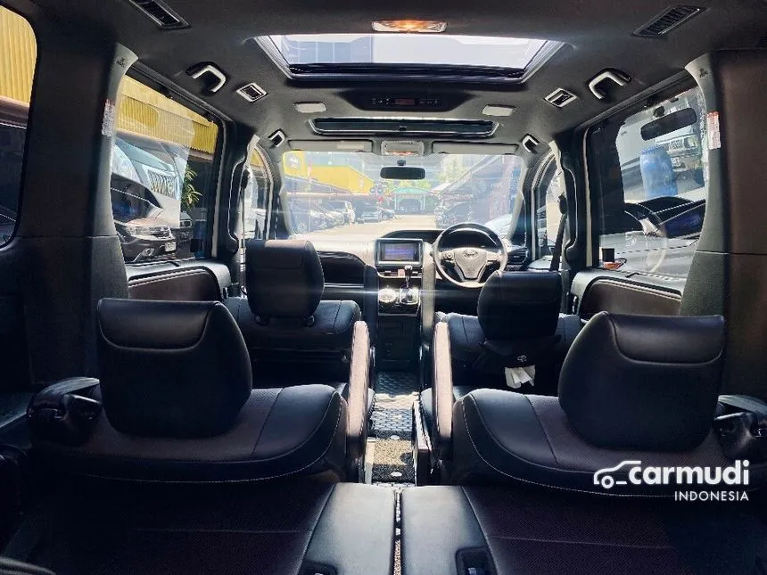 2019 Toyota Voxy Wagon