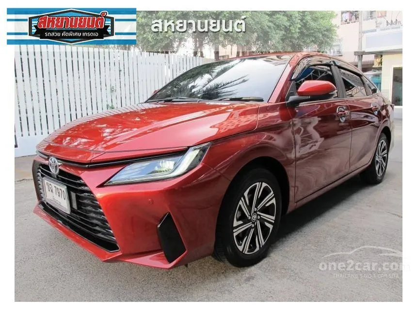 2024 Toyota Yaris Ativ Premium Sedan