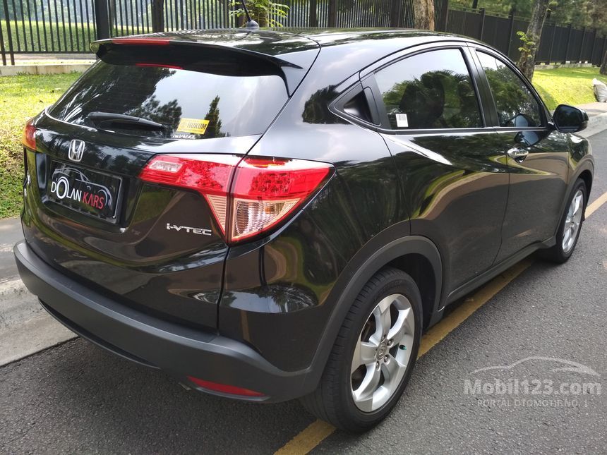 Jual Mobil Honda HR-V 2015 E 1.5 di Banten Automatic SUV Hitam Rp 245.000.000 - 4992454