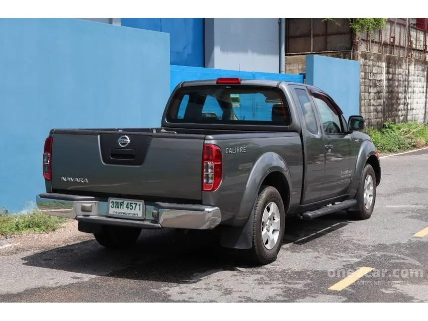 2013 Nissan Frontier Navara Calibre LE King Cab Pickup