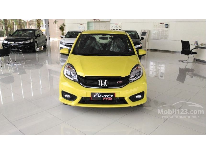 Jual Mobil  Honda  Brio  2019 RS  1 2 di Jawa Timur Manual  