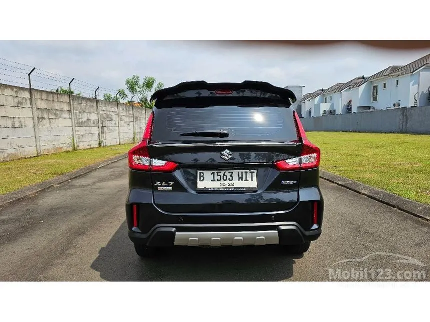 2023 Suzuki XL7 Beta Hybrid SUV