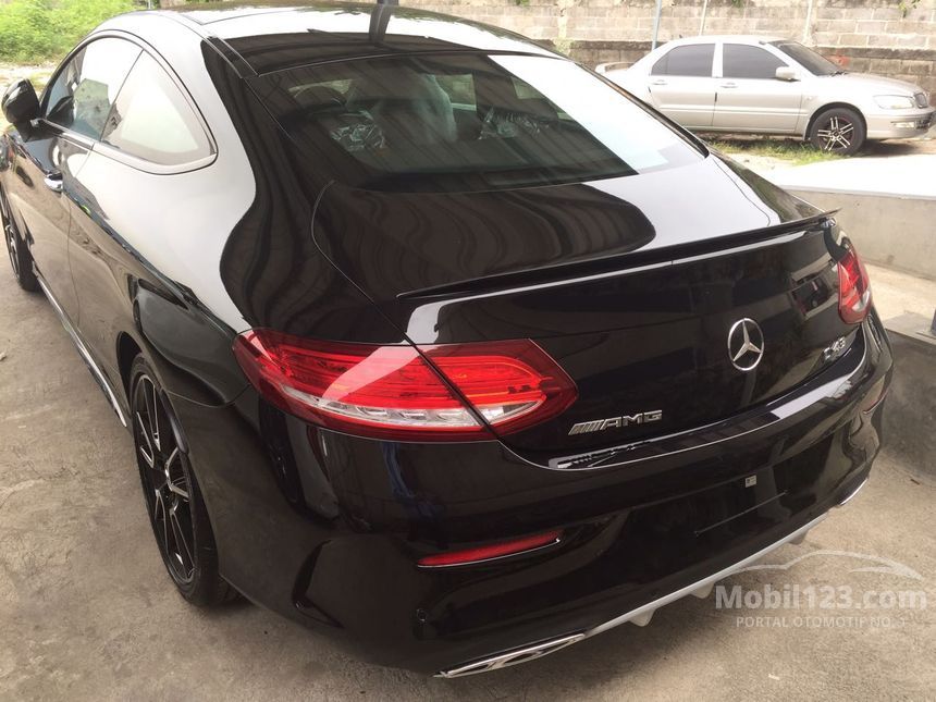 Jual Mobil Mercedes-Benz C43 AMG 2018 AMG 4Matic 3.0 di 