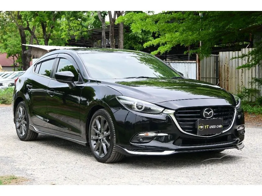 2017 Mazda 3 SP Sedan