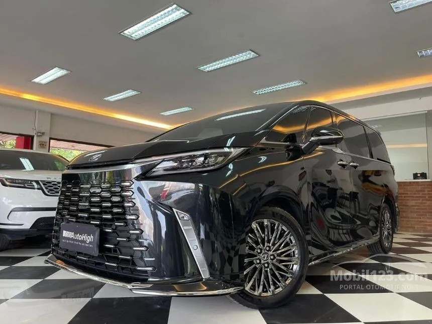 Jual Mobil Lexus LM350h 2024 2.5 di DKI Jakarta Automatic Van Wagon Hitam Rp 2.320.000.000