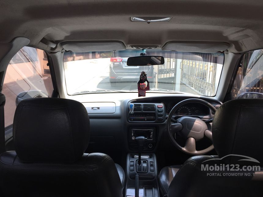 2001 Suzuki Escudo SUV