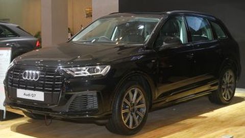 Naik Harga ‘Tipis’, New Audi Q7 Mild Hybrid Cuma Ada 6 Unit Tahun Ini
